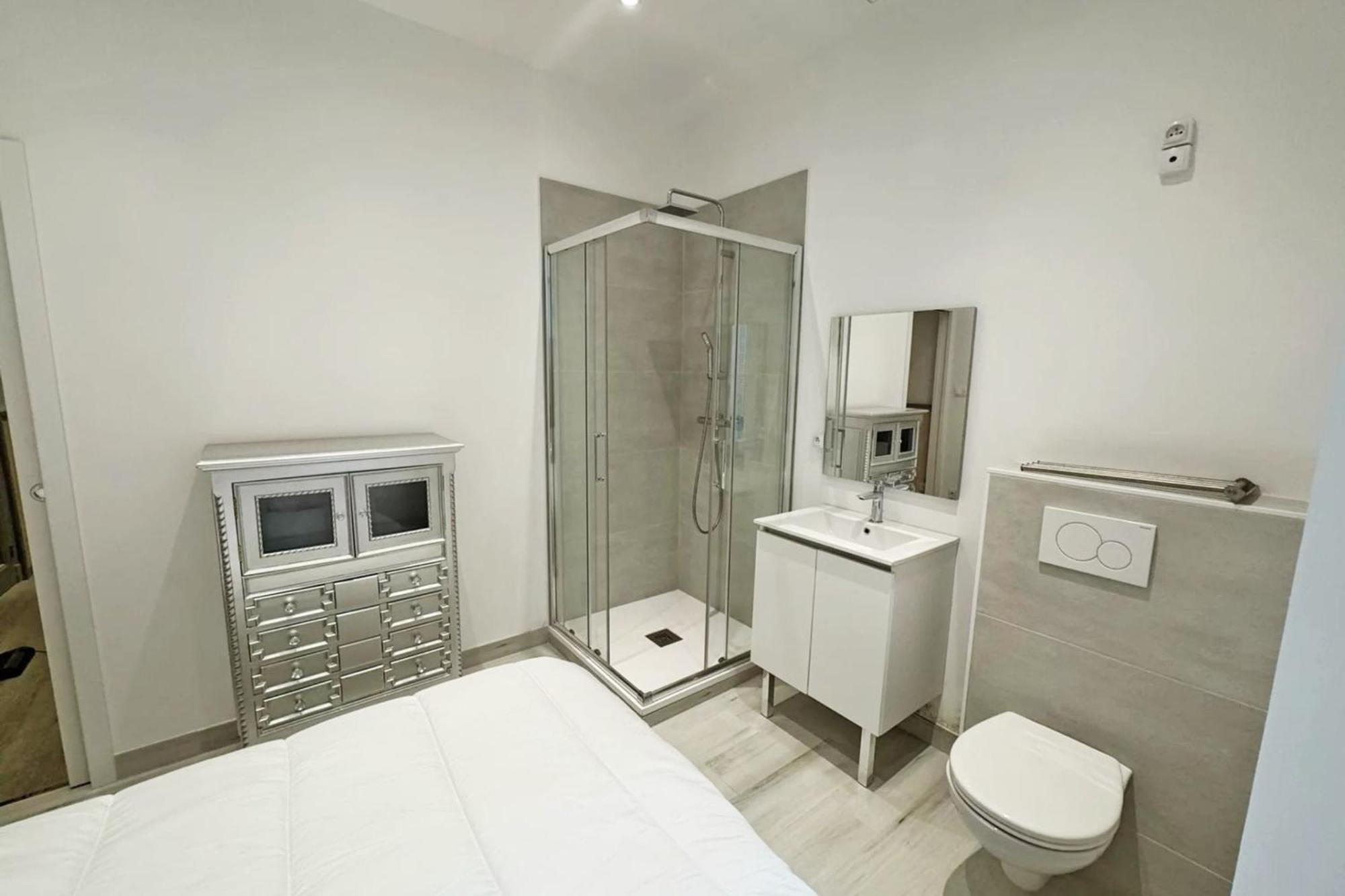 Appartement Ref 1971- For Rent Basse Californie Cannes