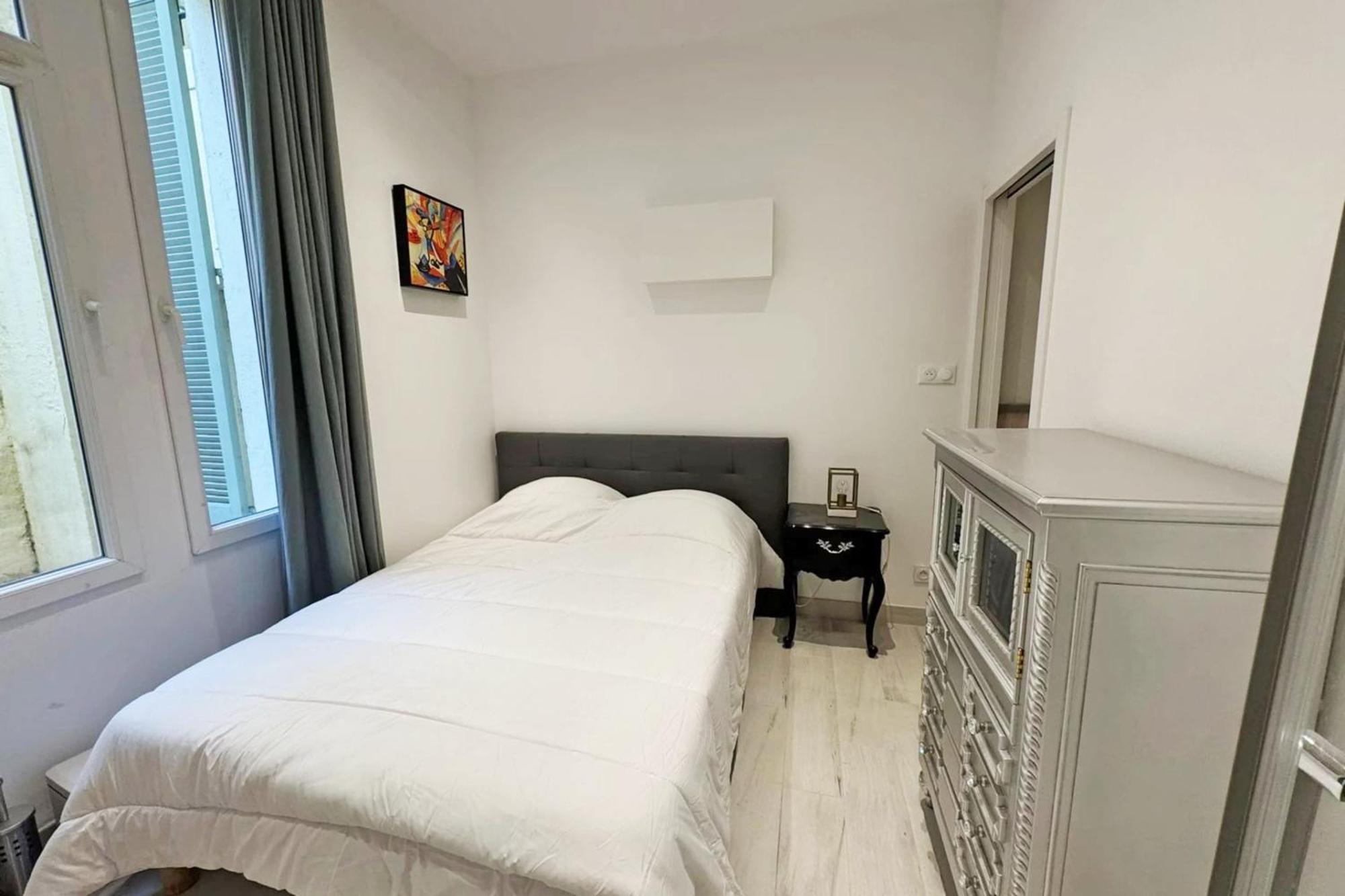 Ref 1971- For Rent Basse Californie